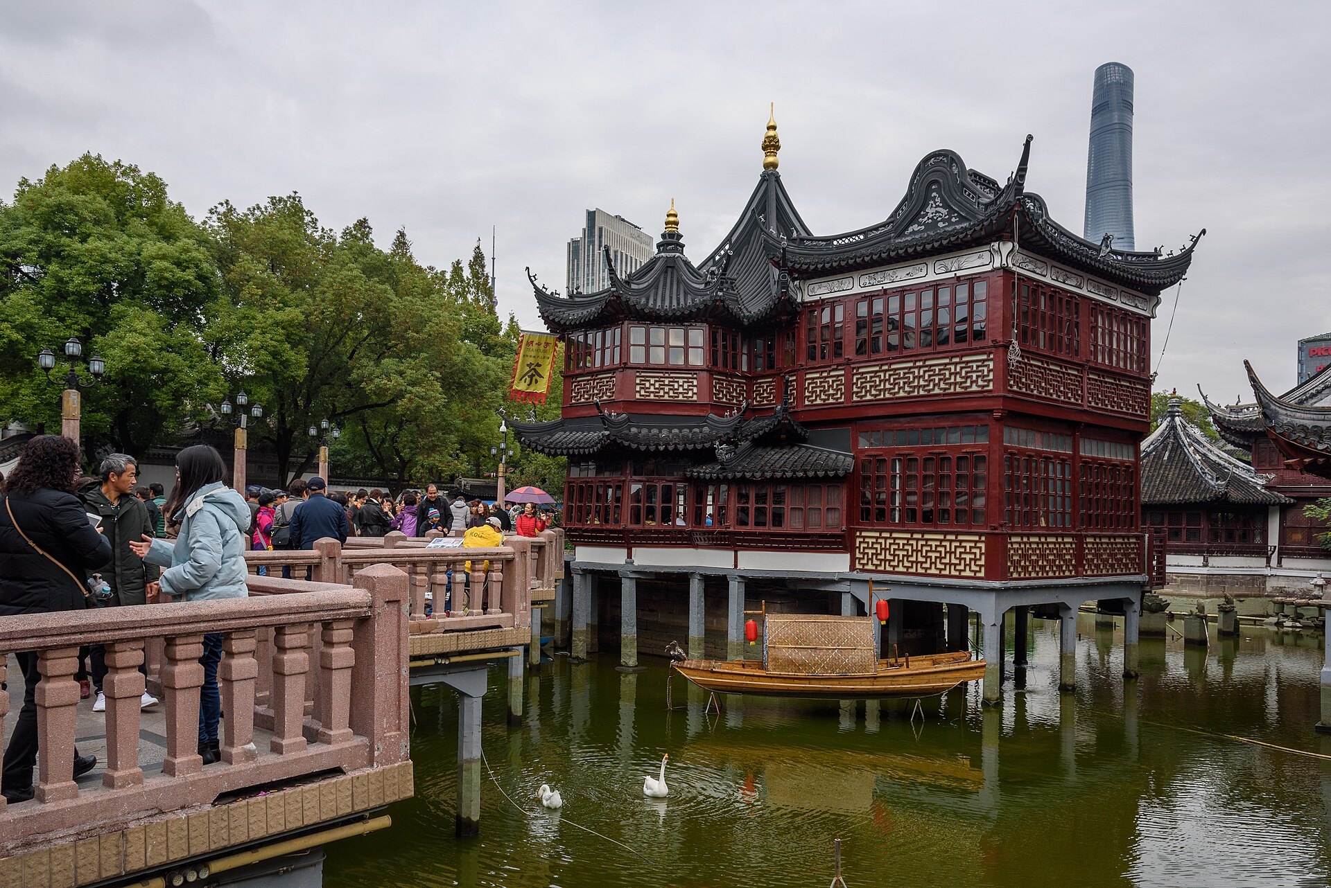 The tiered tea house standing on its own island in the Yu Garden pond